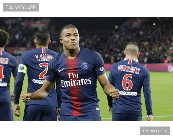 恰尔汗奥卢与姆希塔良联手建功,助球队斩获关键胜利状态回暖 恰尔汗奥卢与姆希塔良联手建功,助球队斩获关键胜利状态回暖