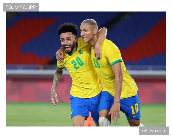 卡瓦尼状态回勇，传奇前锋迎来职业生涯新高峰