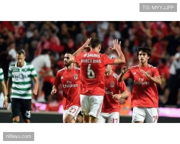 本菲卡锋线状态回暖,进攻效率提升助球队联赛排名稳步上升 本菲卡锋线状态回暖,进攻效率提升助球队联赛排名稳步上升