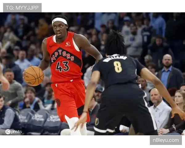 西亚卡姆无球跑动效率提升，拉开空间改变猛龙进攻结构