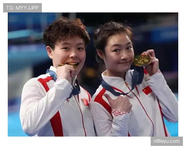 昌雅妮居然下了赛场玩贵妇日常，茶杯比球拍还精致？